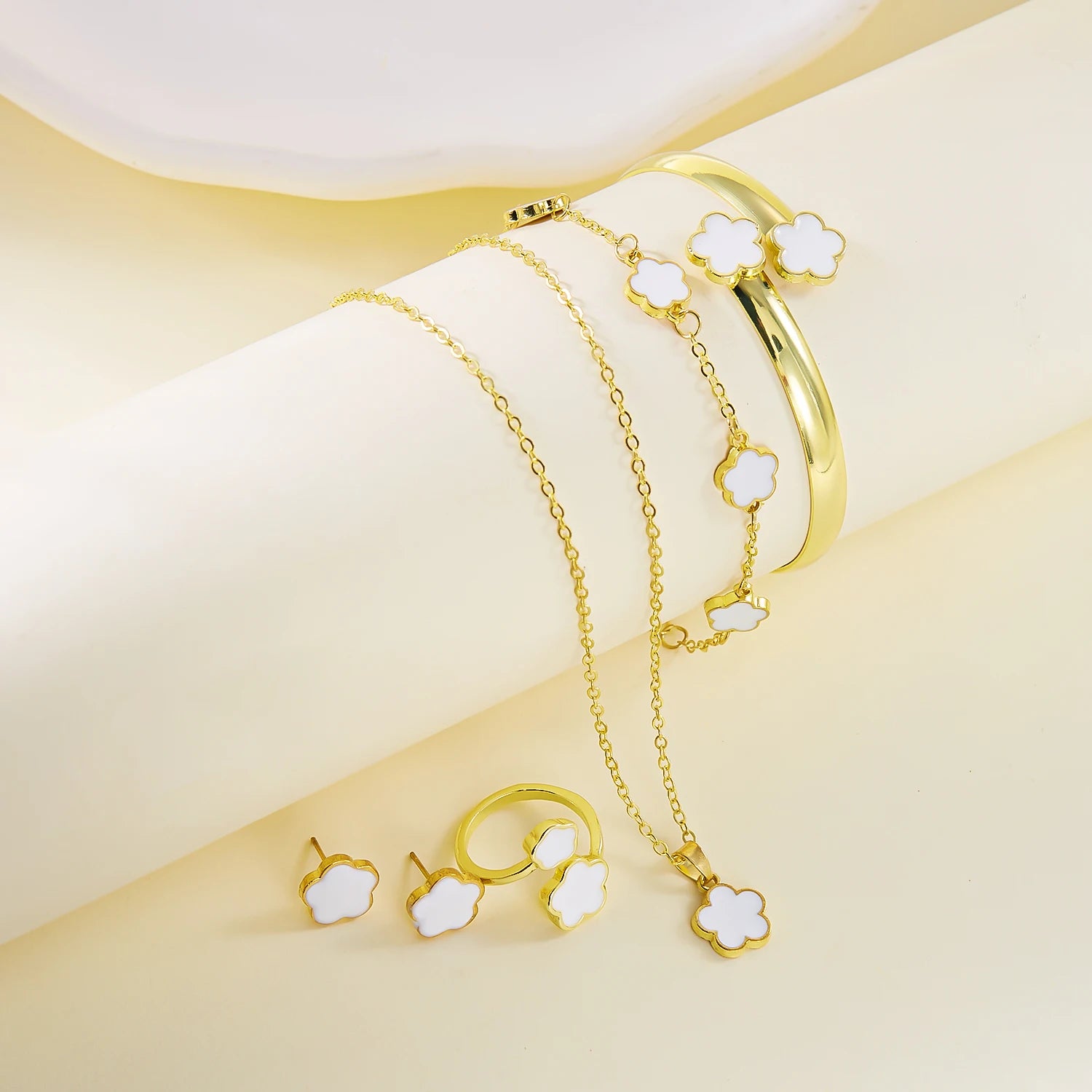 5pcs/set Colorful Enamel Plum Blossom Bracelets for Women